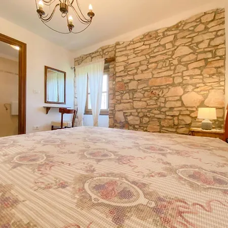 Apartment Olimpia 2 Novigrad (Istria)